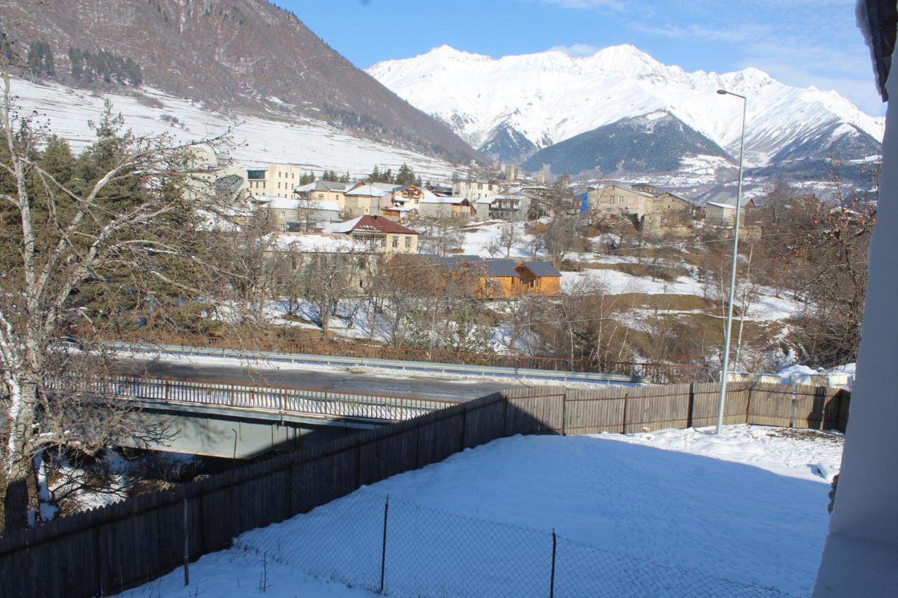 Guesthouse Alpenrose Mestia Exterior photo